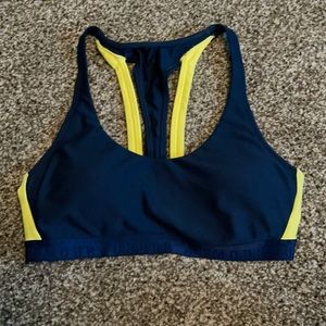 Sports bra